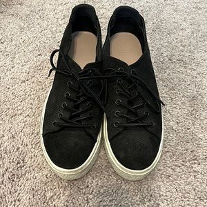 Black Seychelles platform sneaker